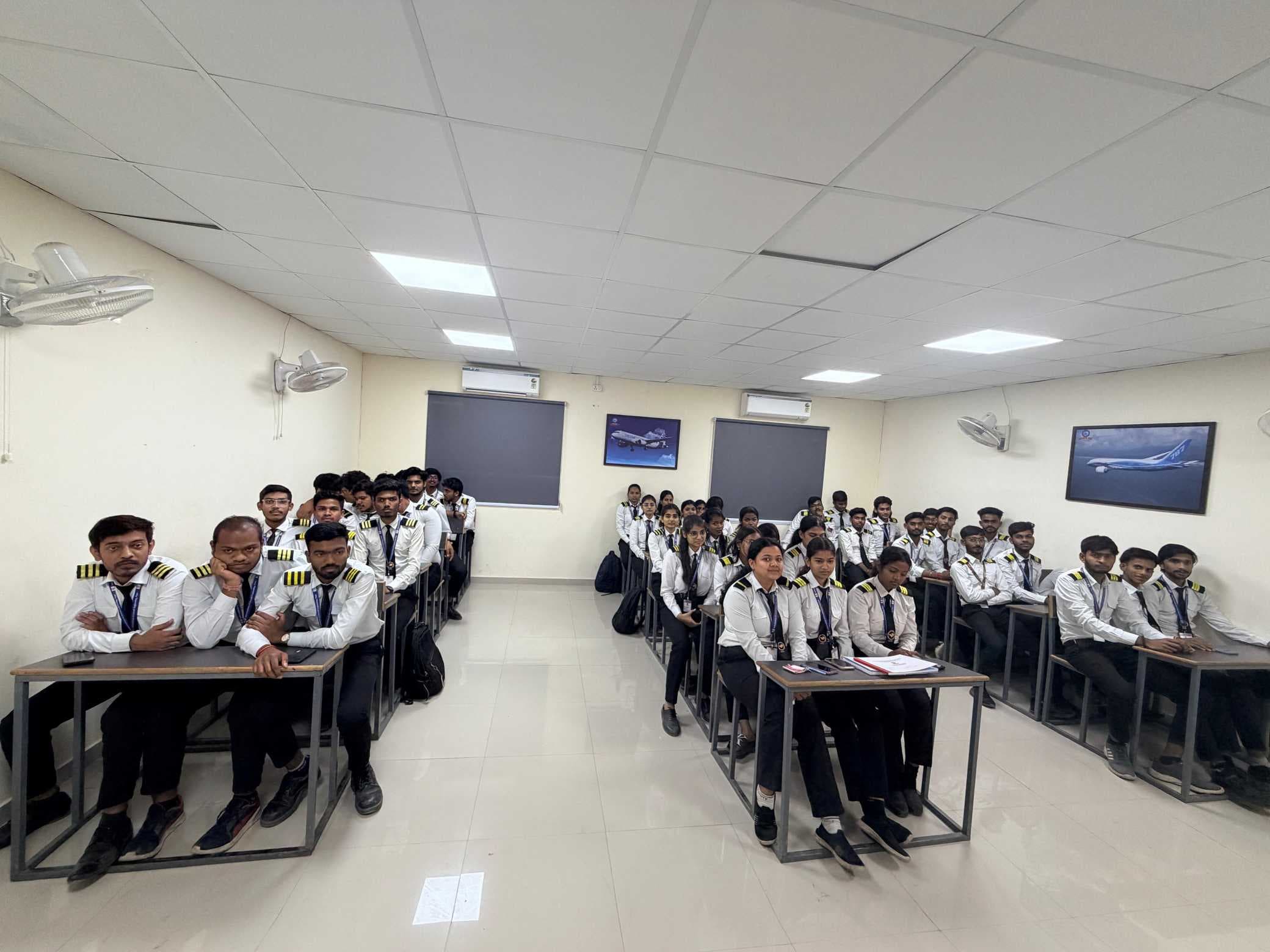 Indira Institute of Aircraft Engineering Classroom photo 4